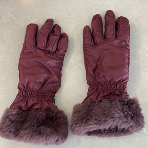 Ugg gloves
